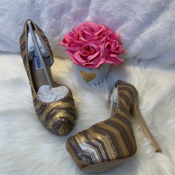 Steve Madden Disko Sequins Champagne Pump - Picture 9 of 15